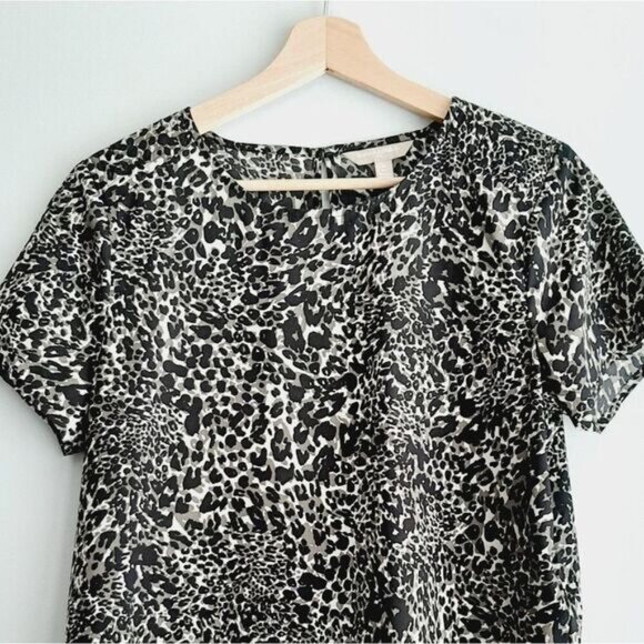 BANANA REPUBLIC Boxy Lightweight Short Sleeve Leopard Blouse Top Sz M - Picture 2 of 11